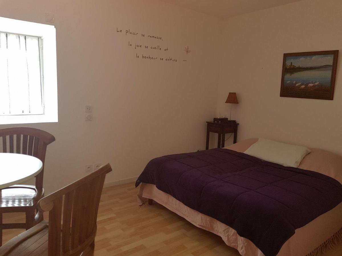 Chez Val Et Fred 85 Bed & Breakfast Les Essarts  Екстериор снимка